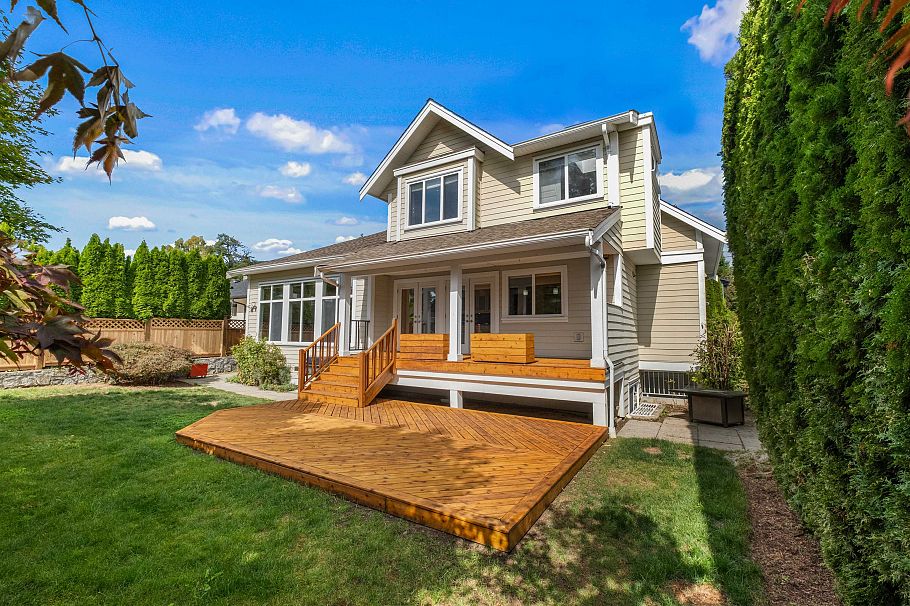 1501 Frederick Road North Vancouver, BC - 22