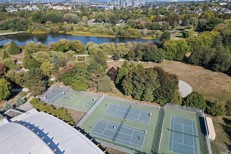 3431 Porter Street Vancouver, BC - 34
