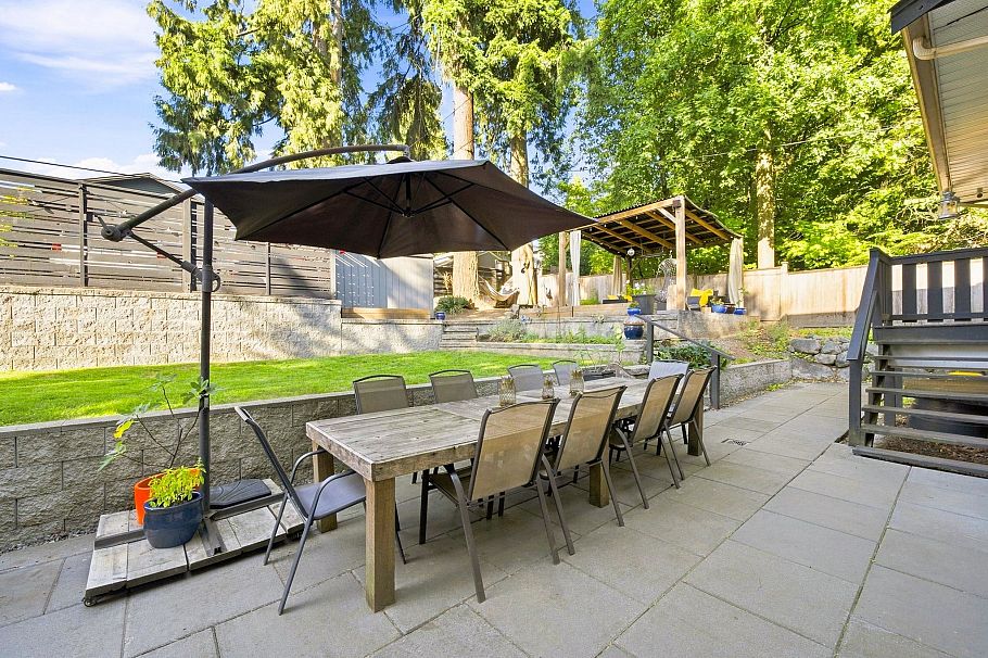 300 E 25th Street North Vancouver, BC - 31