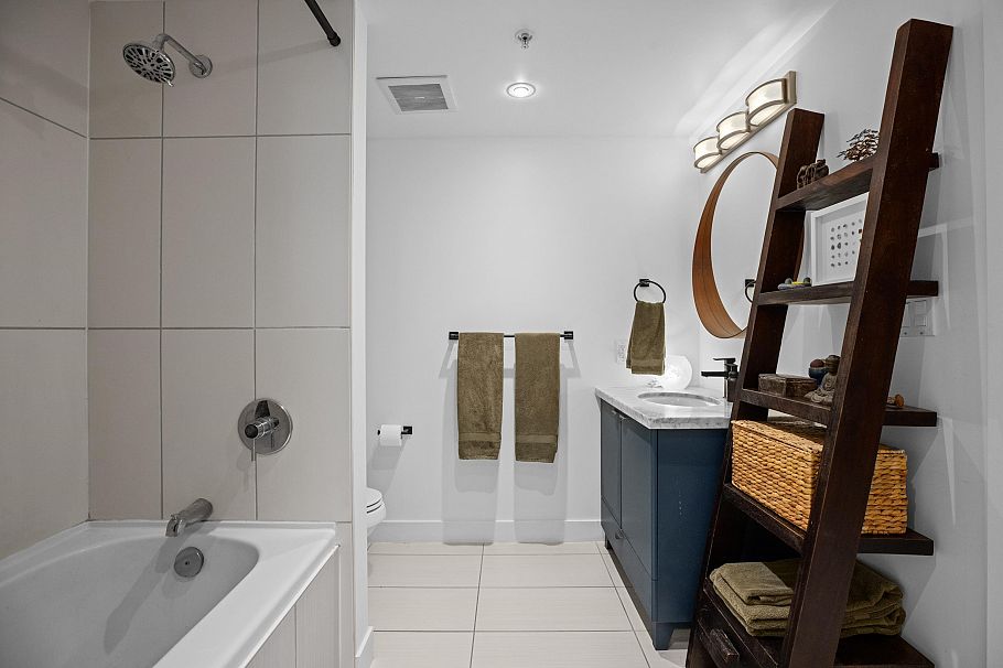 603 160 W 3rd Street North Vancouver, BC - 20