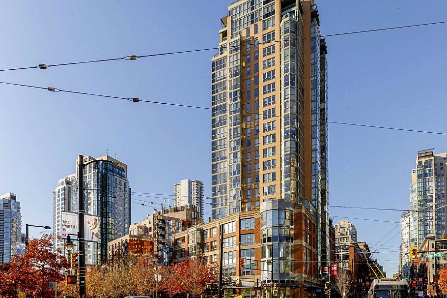 1703 212 Davie Street Vancouver, BC - 20
