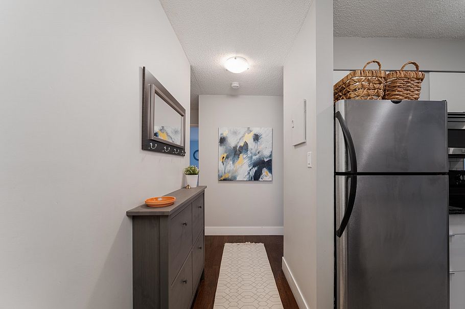 303 2450 Cornwall Avenue Vancouver, BC - 19