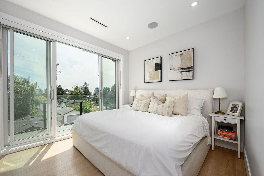 3 215 E 21st Street North Vancouver, BC - 19