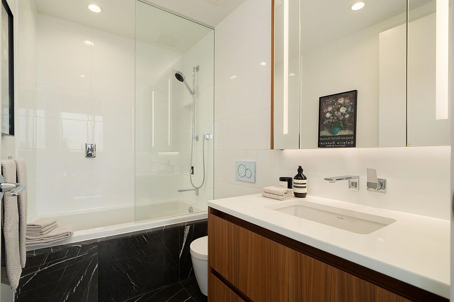 2004 885 Cambie Street Vancouver, BC - 21