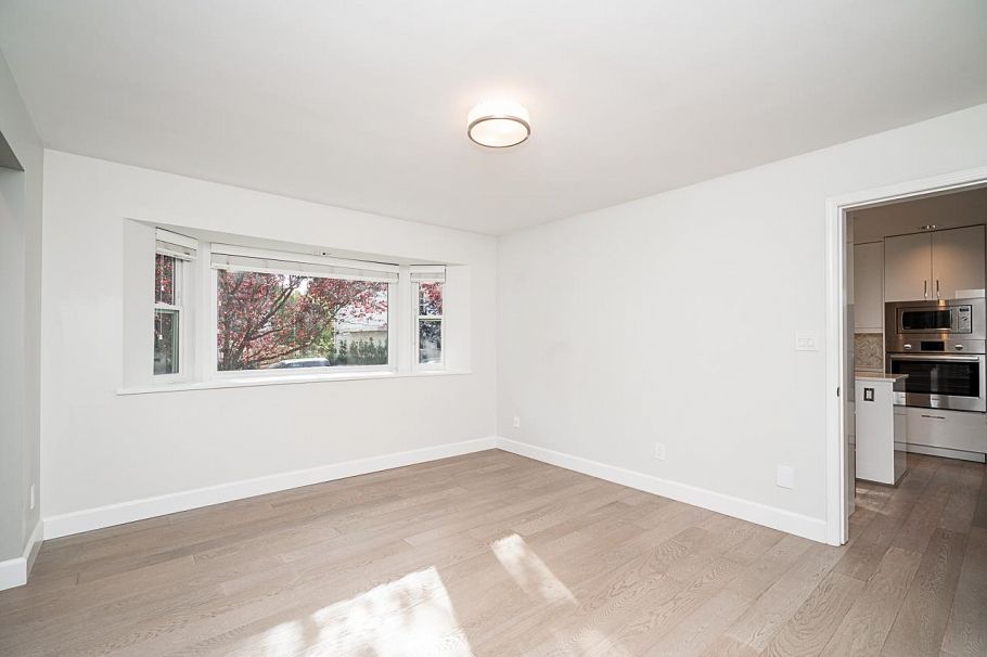 2308 W 14th Avenue Vancouver, BC - 9