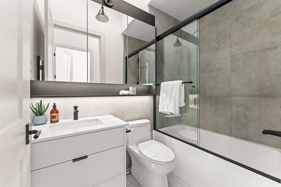 3233 Penticton Street Vancouver, BC - 24