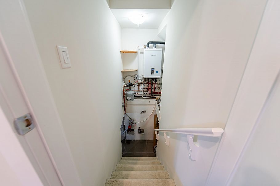 1479 East 20th Avenue Vancouver, BC - 33