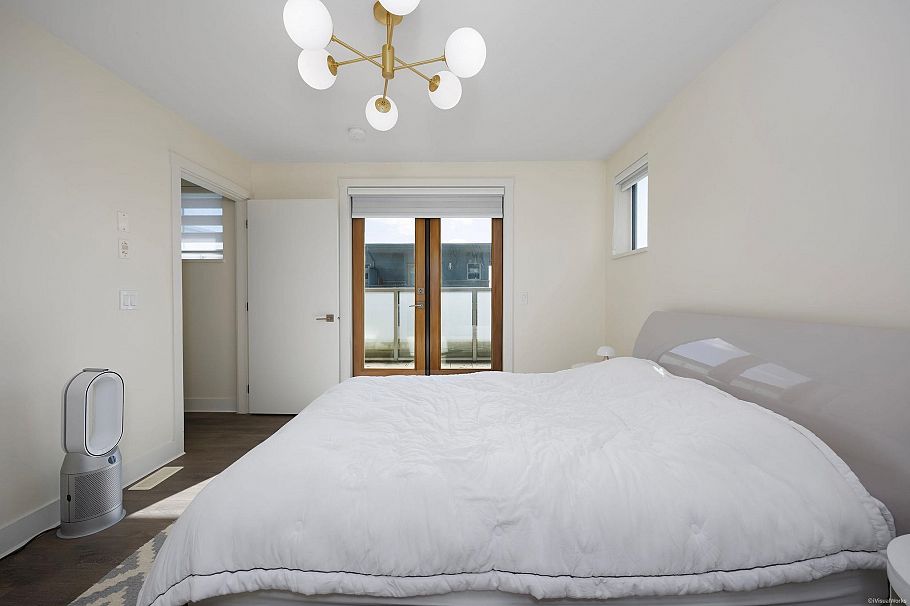 5552 Oak Street Vancouver, BC - 16