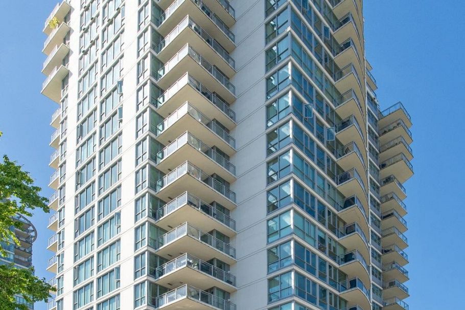 506 120 Milross Avenue Vancouver, BC - 1