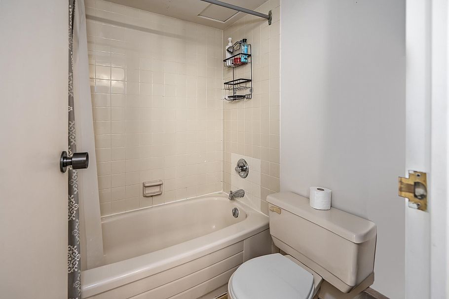 1101 1500 Haro Street Vancouver, BC - 26