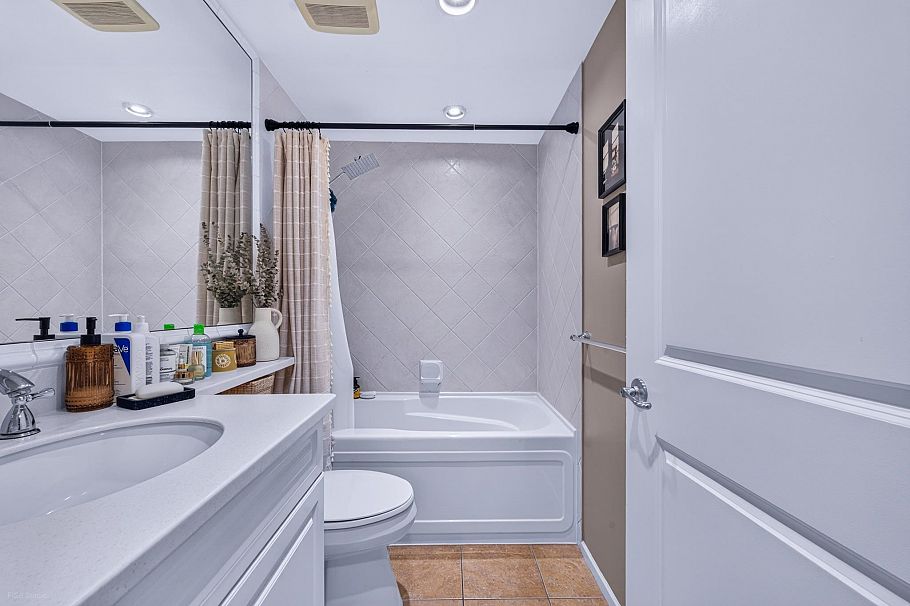 213 5770 Oak Street Vancouver, BC - 18