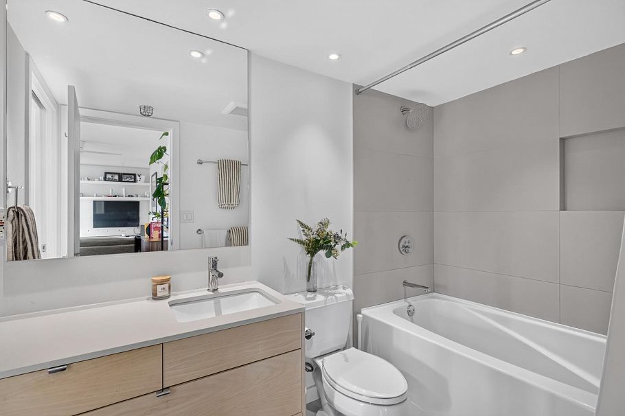 502 120 Milross Avenue Vancouver, BC - 23