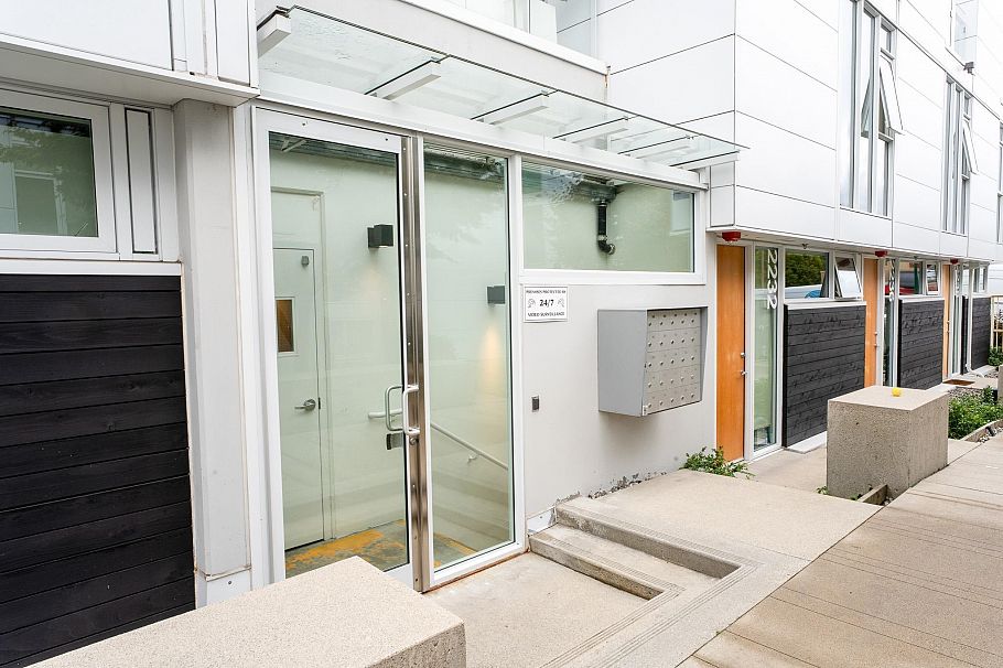 2208 Willow Street Vancouver, BC - 4