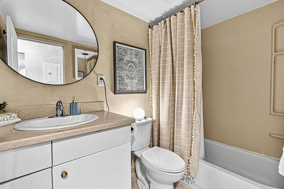 309 275 W 2nd Street North Vancouver, BC - 25