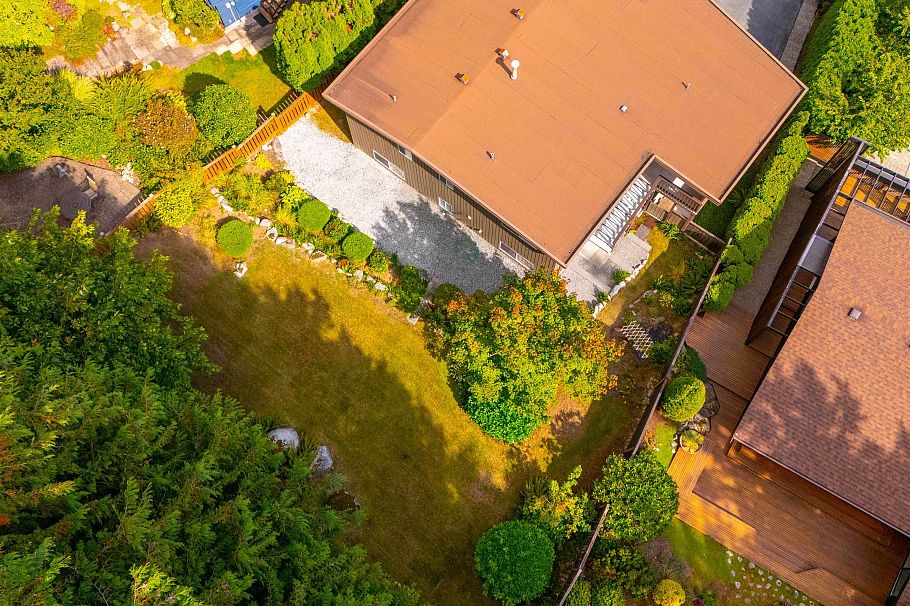 3773 Regent Avenue North Vancouver, BC - 29