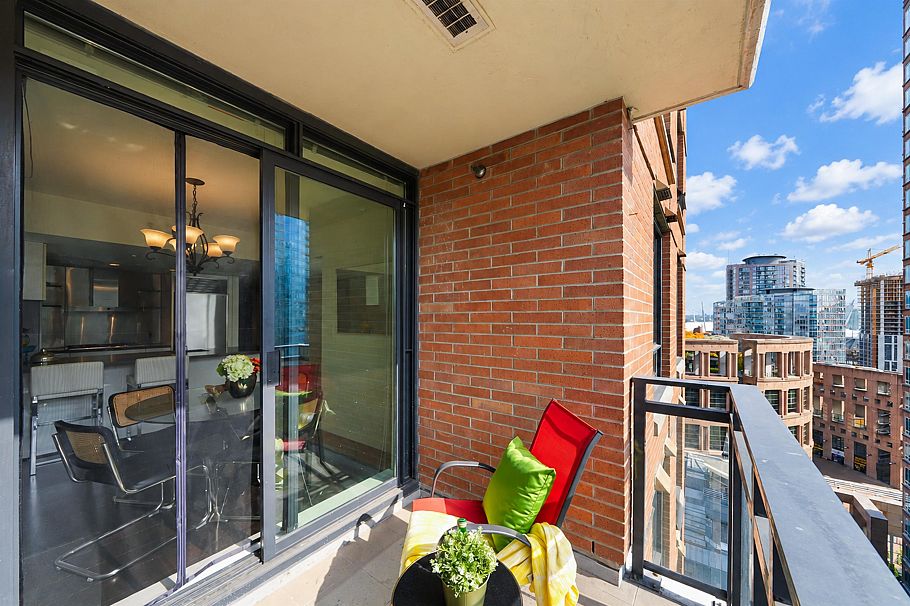 1703 788 Richards Street Vancouver, BC - 23