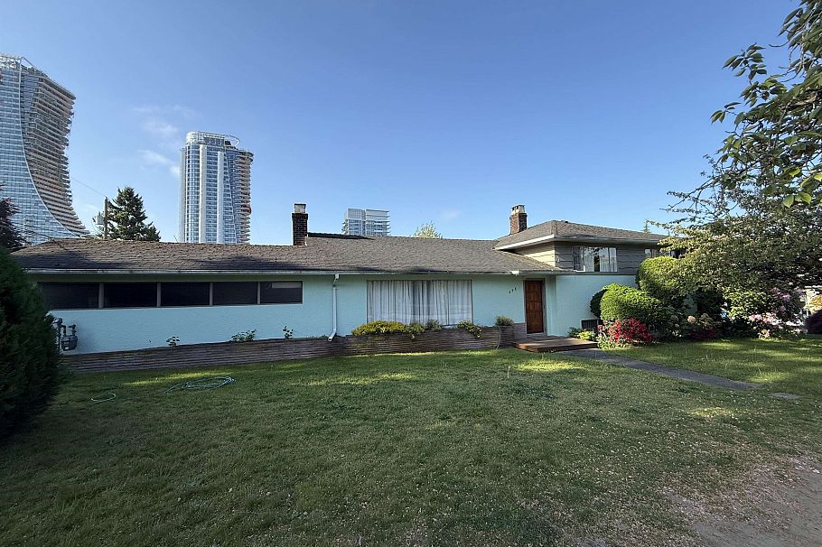 692 W 39th Avenue Vancouver, BC - 14