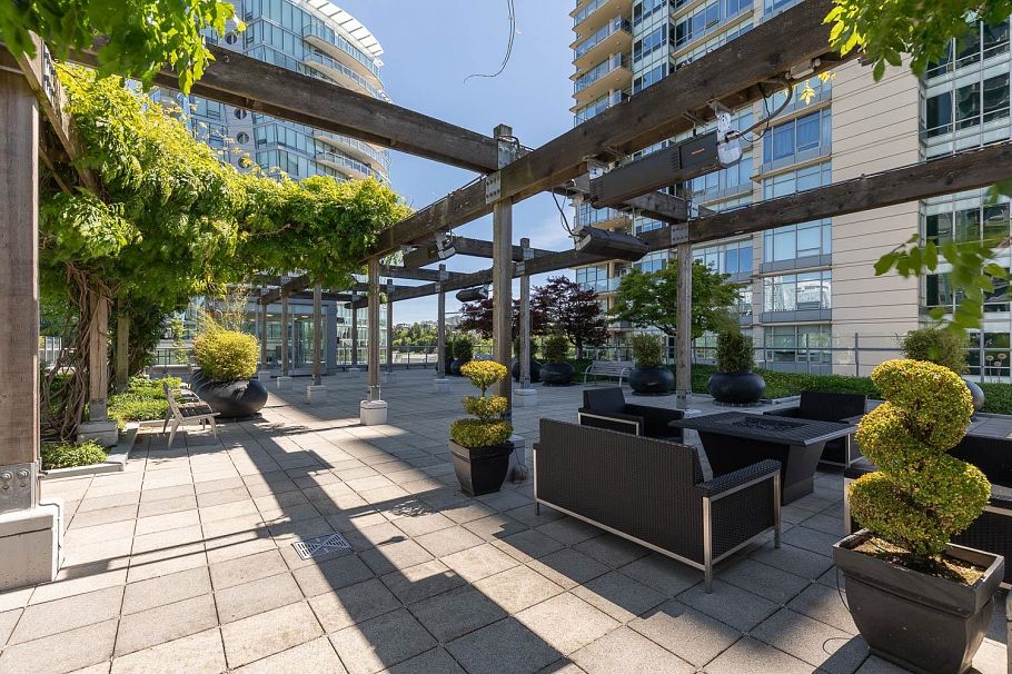 101 426 Beach Crescent Vancouver, BC - 37