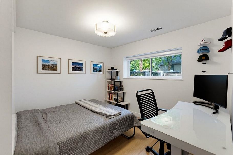 4921 Chester Street Vancouver, BC - 30