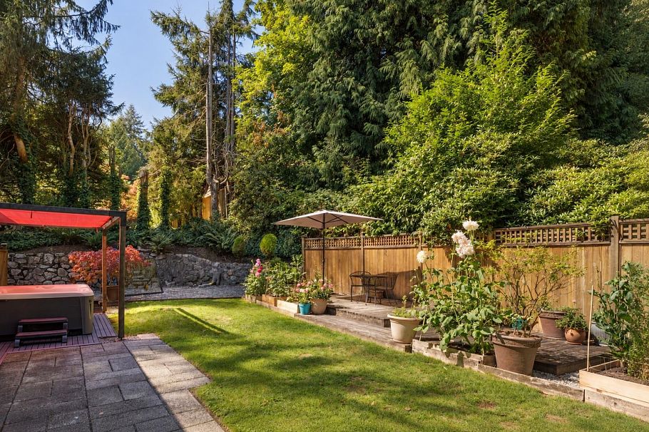 1458 Kilmer Road North Vancouver, BC - 8