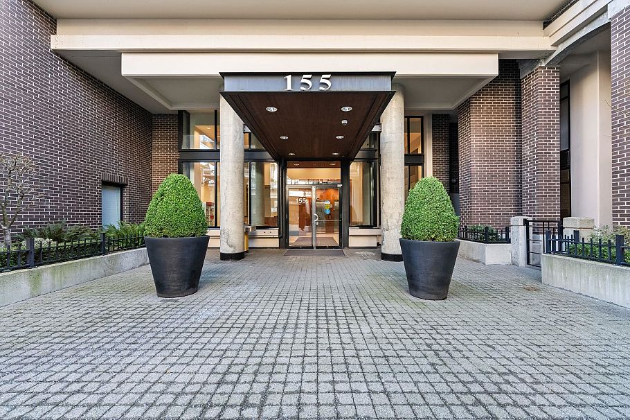 1404 155 W 1st Street North Vancouver, BC - 16