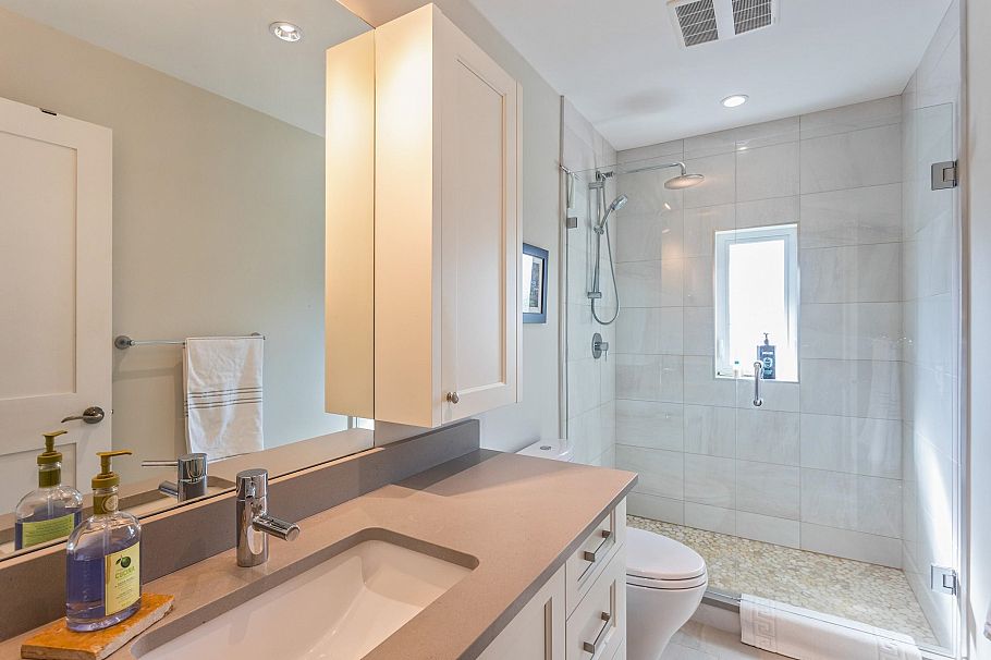 2228 Mahon Avenue North Vancouver, BC - 26