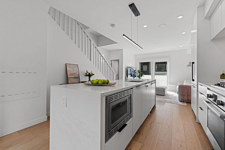 125 649 E 3rd Street North Vancouver, BC - 6