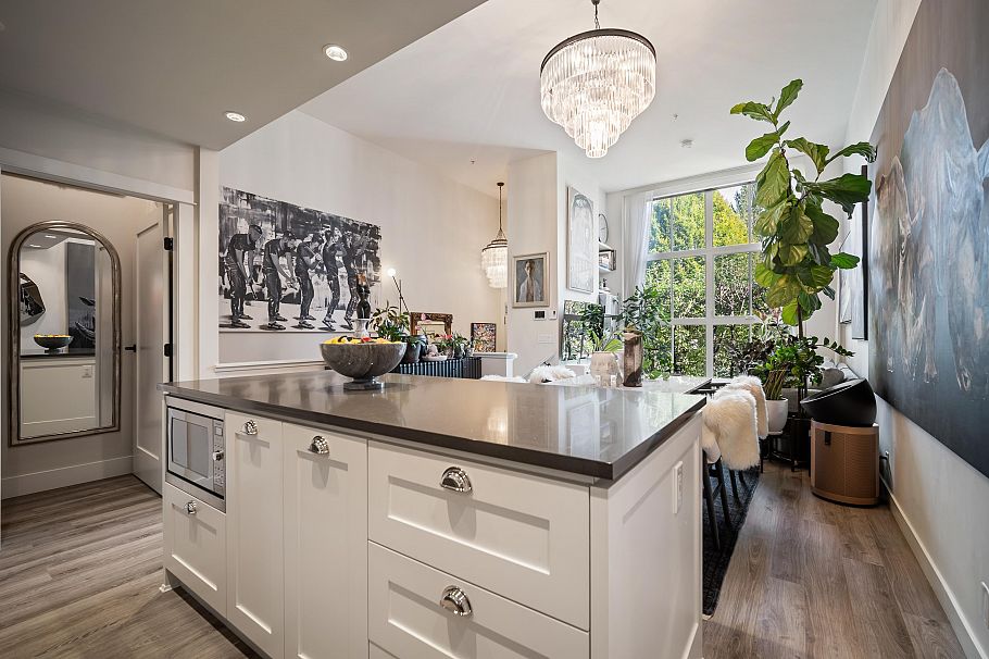 3431 Porter Street Vancouver, BC - 18