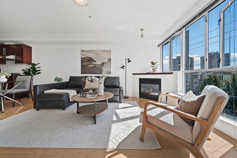 409 122 E 3rd Street North Vancouver, BC - 6