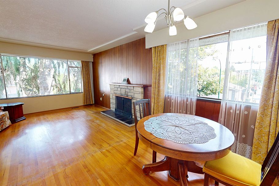 492 Aubrey Place Vancouver, BC - 8