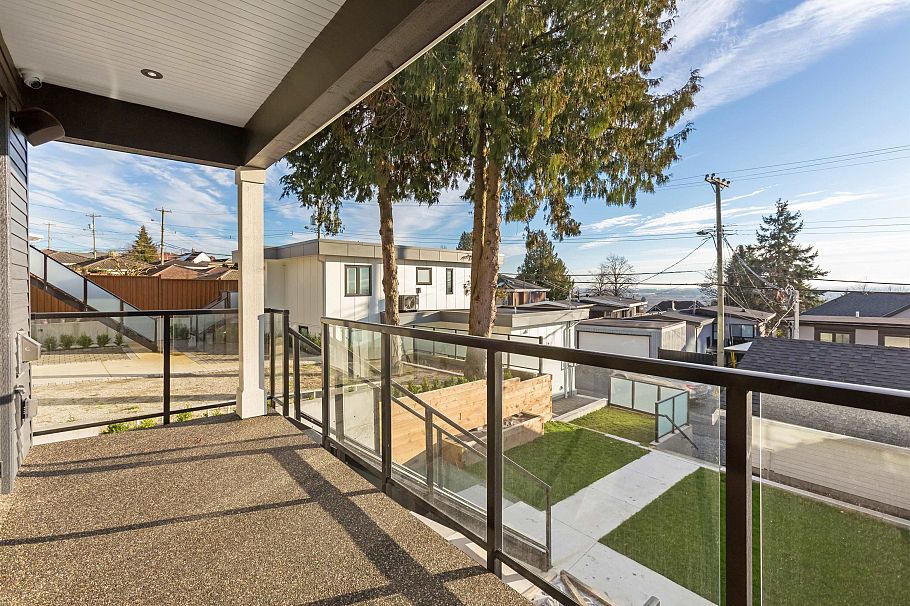 2130 Qualicum Drive Vancouver, BC - 7