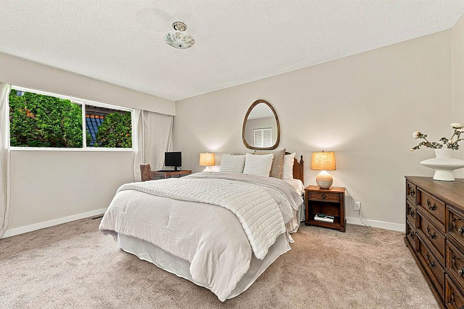 3773 Regent Avenue North Vancouver, BC - 12