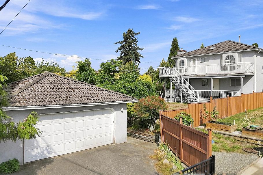 1708 Prestwick Drive Vancouver, BC - 38