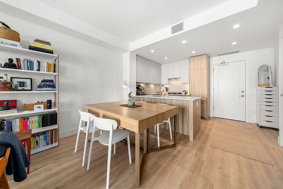 405 2385 Emery Court North Vancouver, BC - 5