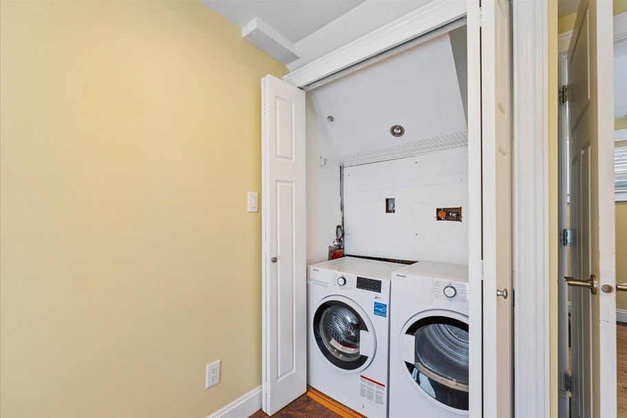 1185 E 62nd Avenue Vancouver, BC - 35