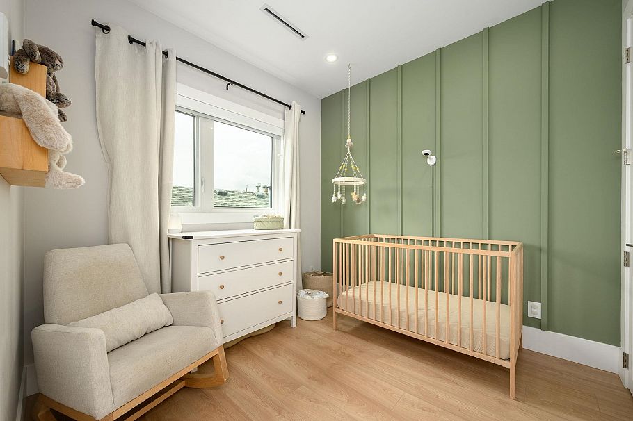 3 215 E 21st Street North Vancouver, BC - 25