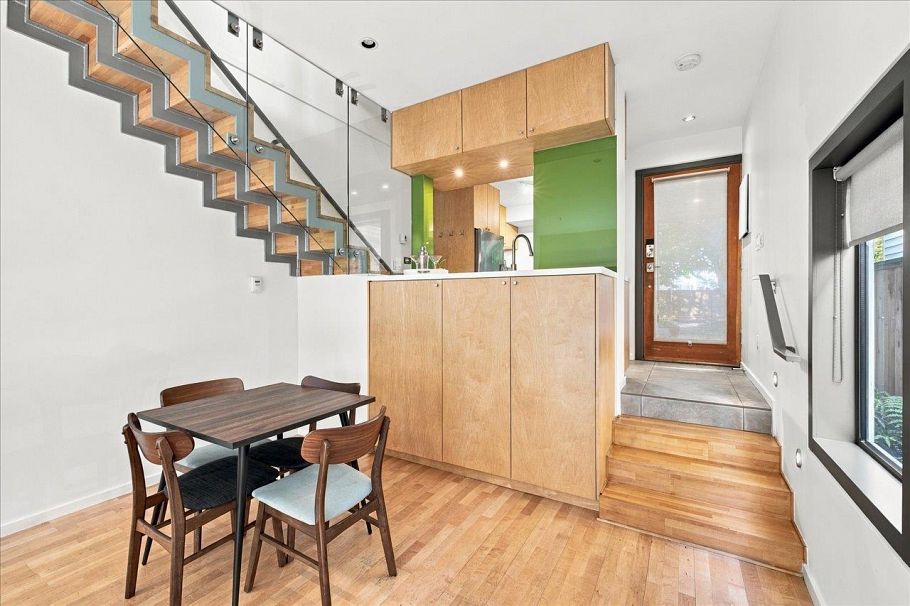 3008 Victoria Drive Vancouver, BC - 9