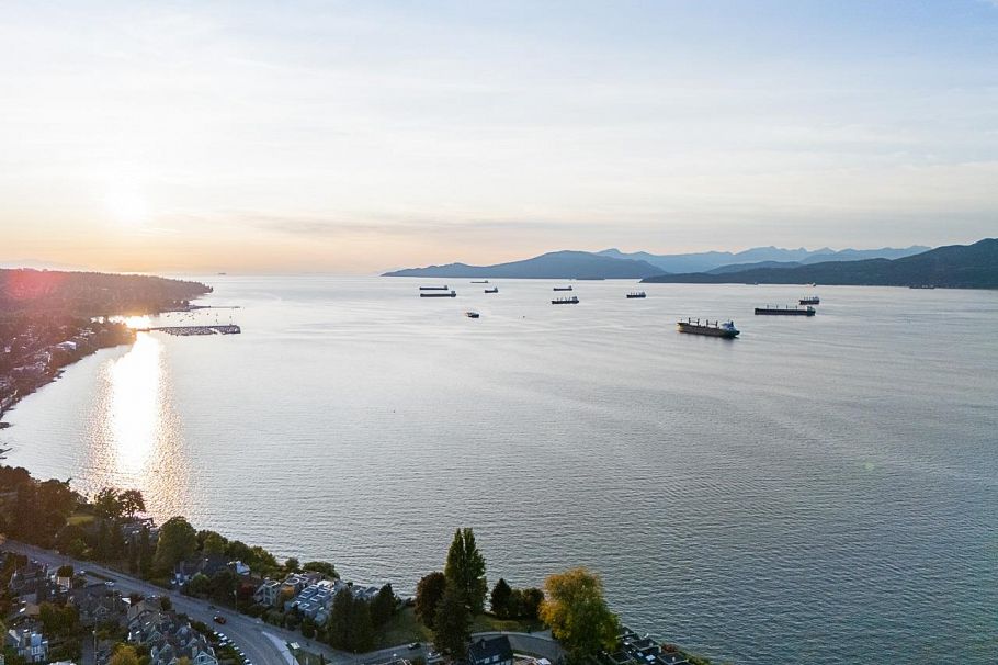 2445 W 1st Avenue Vancouver, BC - 31