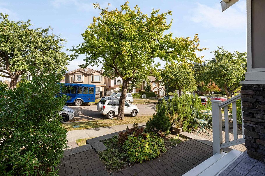 1382 E 17th Avenue Vancouver, BC - 21