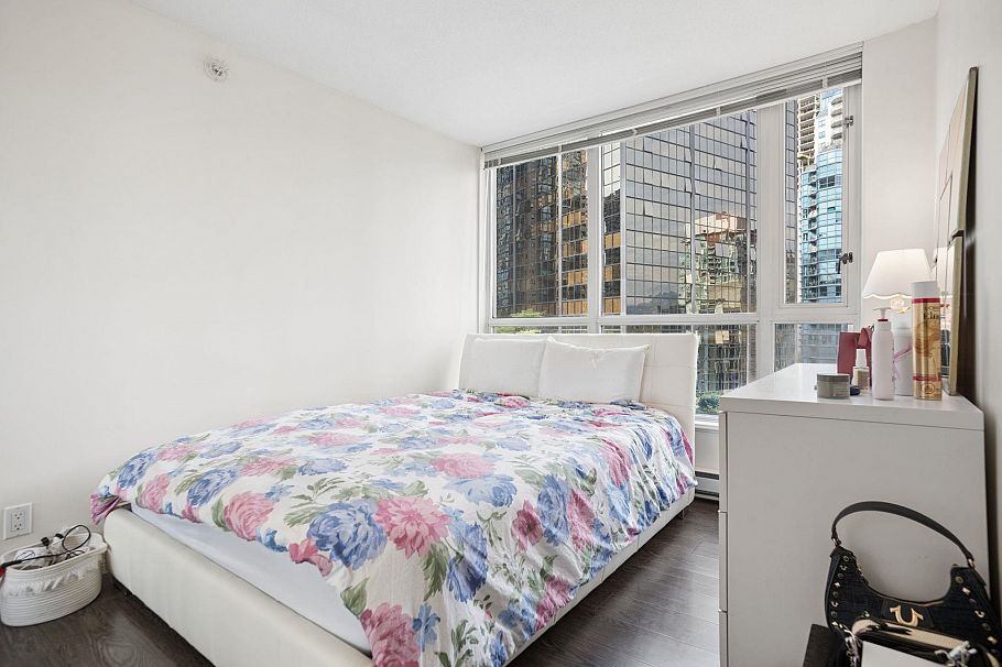 1005 1328 W Pender Street Vancouver, BC - 9