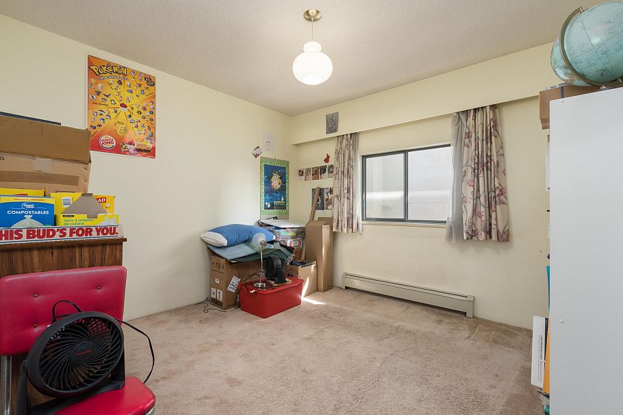 1594 W 68th Avenue Vancouver, BC - 23