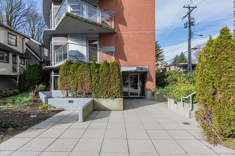 902 2965 Fir Street Vancouver, BC - 2