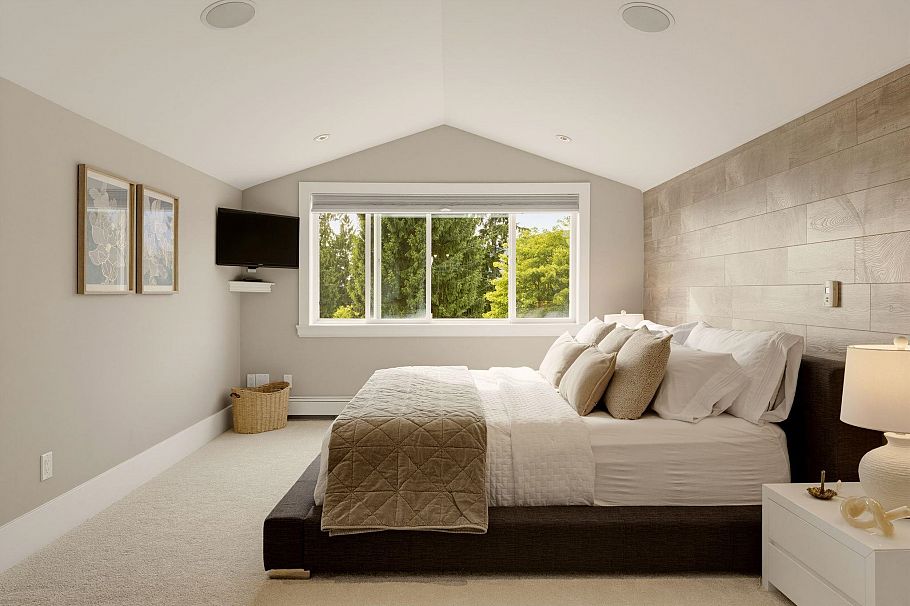 5008 Redonda Drive North Vancouver, BC - 16