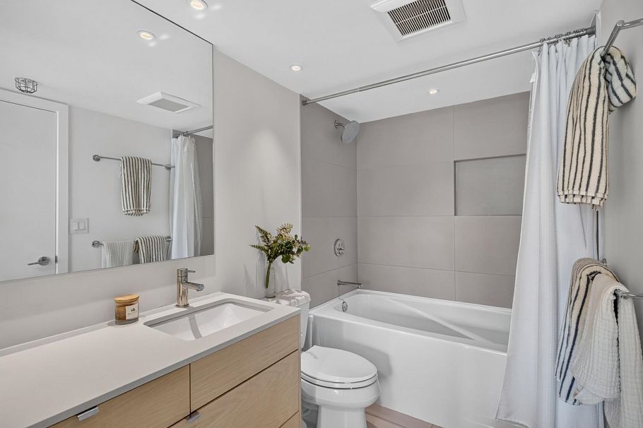 502 120 Milross Avenue Vancouver, BC - 22