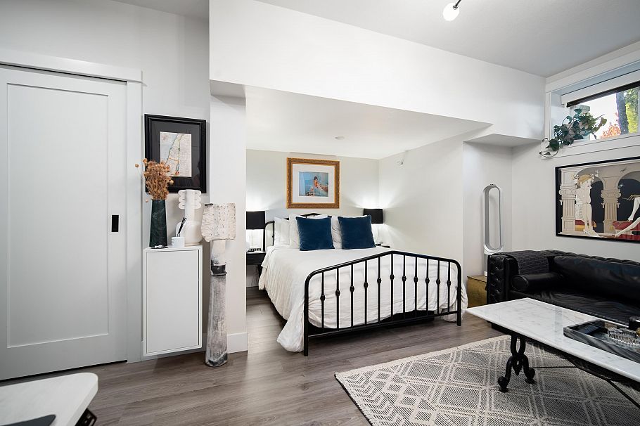 3431 Porter Street Vancouver, BC - 30