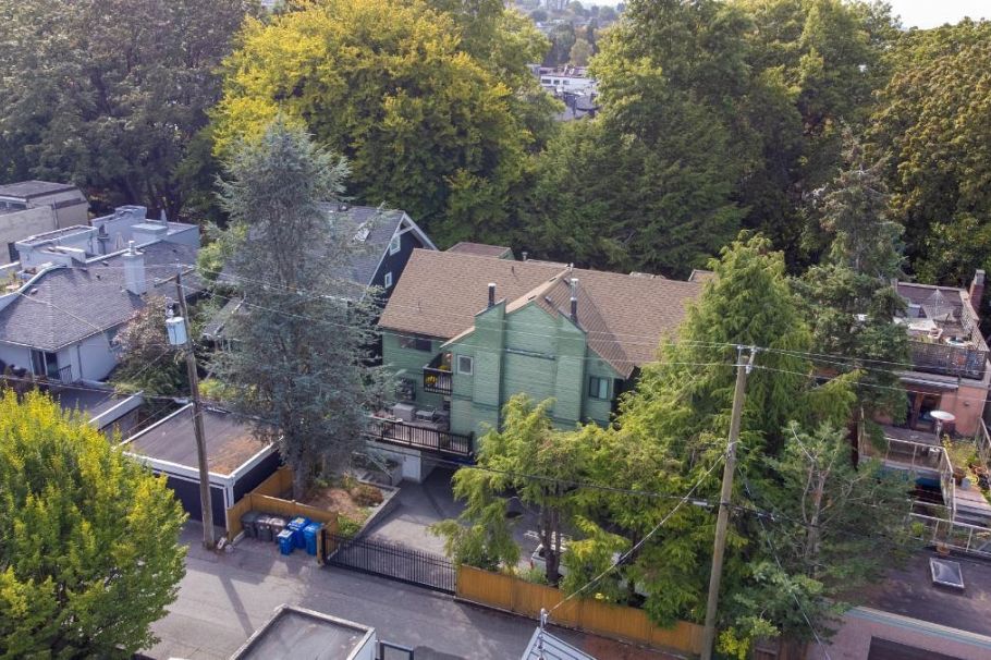 1346 Walnut Street Vancouver, BC - 3