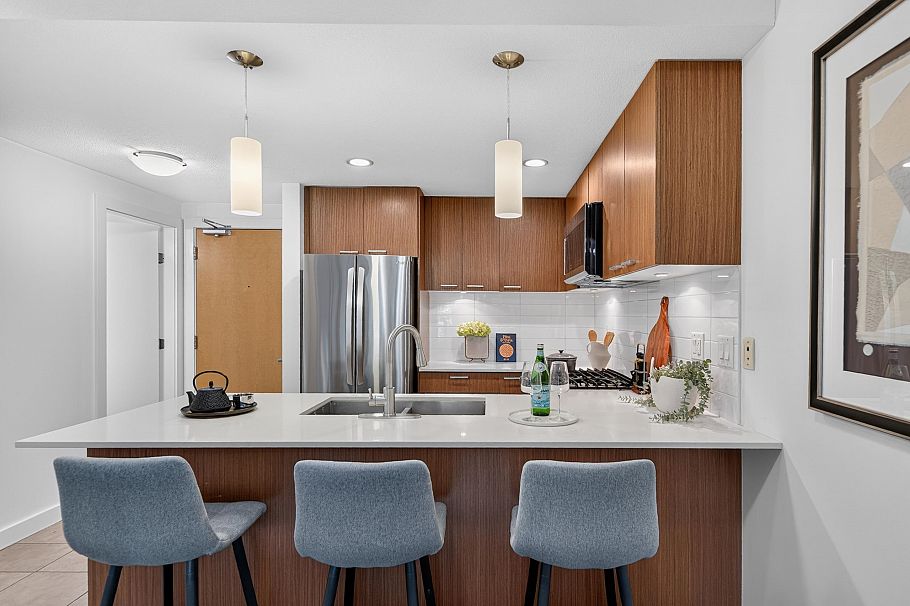316 1330 Marine Drive North Vancouver, BC - 8