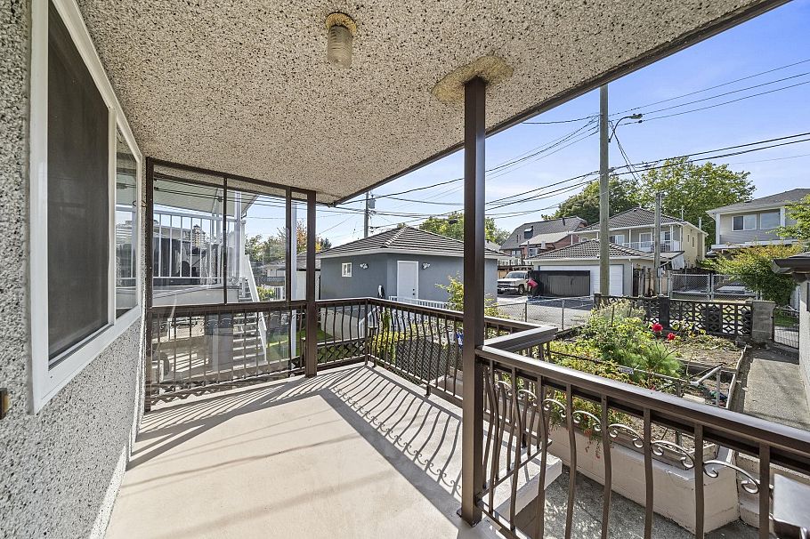 2634 Parker Street Vancouver, BC - 12