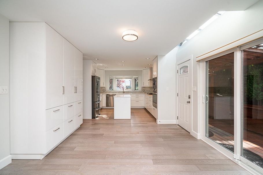 2308 W 14th Avenue Vancouver, BC - 12