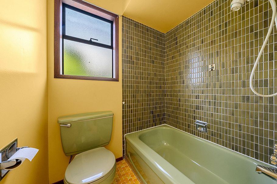 3833 Lynn Valley Road North Vancouver, BC - 26